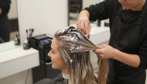 Haartönung Aschblond