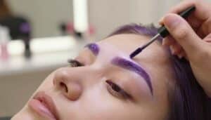 augenbrauenfarbe ultraviolett